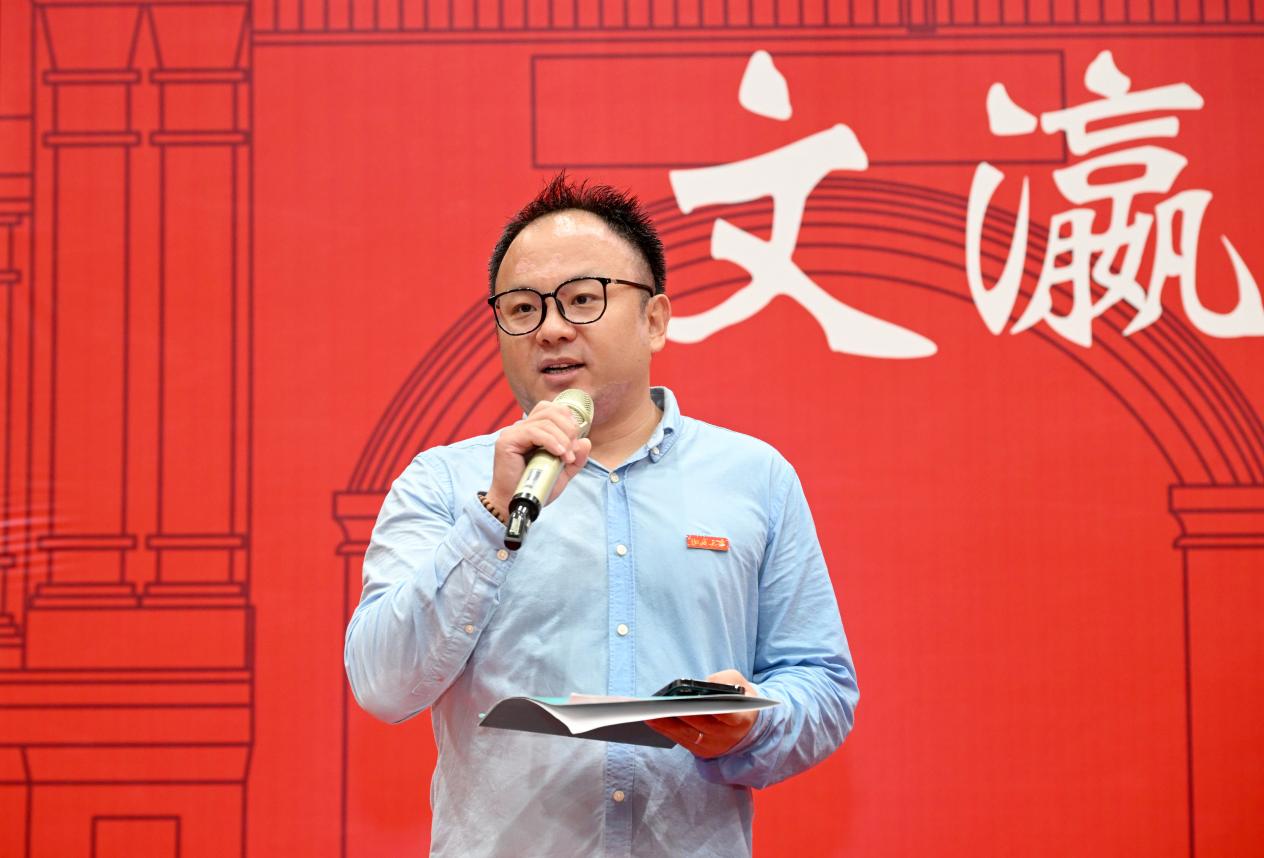 大同校区首届新生开学典礼在云中体育场